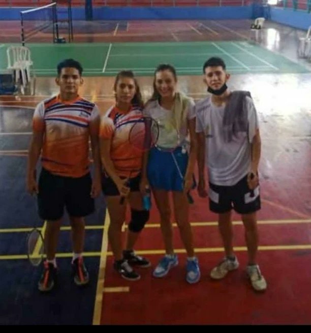 CriterioDep's tweet photo. NUEVA DORADA PARA COJEDES

María Rojas y Carlos Medina obtienen una nueva medalla de Oro para el estado Cojedes en Bádminton, modalidad mixta, los cojedeños dejaron pizarra final de 21-16 / 21-19 ante la pareja merideña.

#CriterioDeportivo
#JuegosNacionales2022
#Class98.7FM https://t.co/8UpzSCJeXe