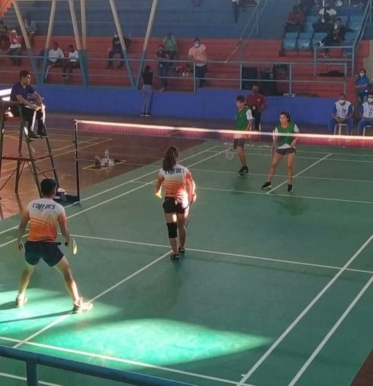 CriterioDep's tweet photo. NUEVA DORADA PARA COJEDES

María Rojas y Carlos Medina obtienen una nueva medalla de Oro para el estado Cojedes en Bádminton, modalidad mixta, los cojedeños dejaron pizarra final de 21-16 / 21-19 ante la pareja merideña.

#CriterioDeportivo
#JuegosNacionales2022
#Class98.7FM https://t.co/8UpzSCJeXe