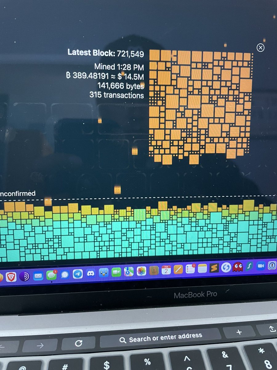 SamBTC5150's tweet image. The live visualization of transactions dropping in my node’s mempool with the new #Bitfeed app is pretty slick. 

@getumbrel 

#Bitcoin 
#DontTrustVerify