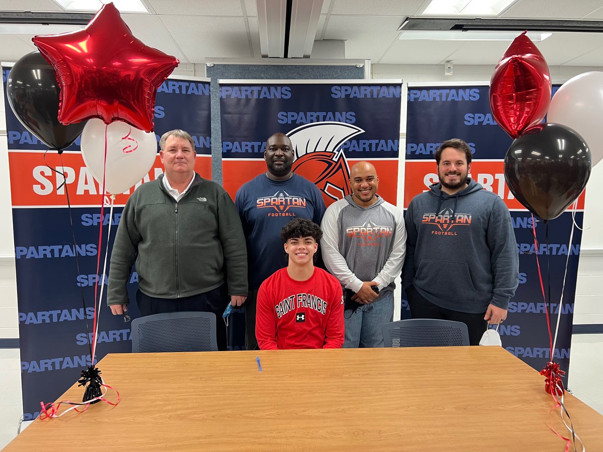 Congratulations to <a href="/adriannmejia/">Adrian Mejia</a> on signing his National Letter of Intent today! He will be continuing his academic and athletic career at Saint Francis University. We are SO proud of you! GO RED FLASH!!! 🔶🏈🔷