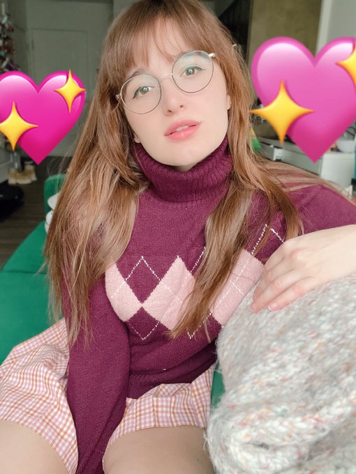 will you pls be my valentine? 🥺💝 https://t.co/GYLfE3woxp