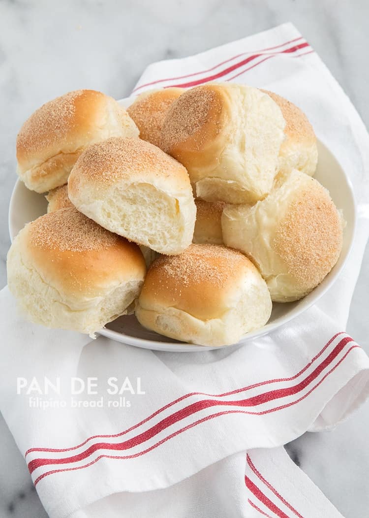 Today, I finally found the name of the Filipino bread rolls my Pilipino host family and I shared together every morning back in 2016: #Pandesal! I've been craving for it for years. Sometimes I feel so blessed that my #PhD project helps me re-connect with Pilipino culture.