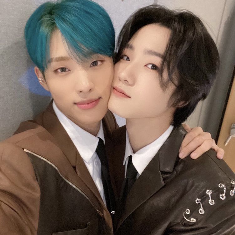 thinkp1txt's tweet photo. maknae leader cheeks https://t.co/MqLZ548BN1