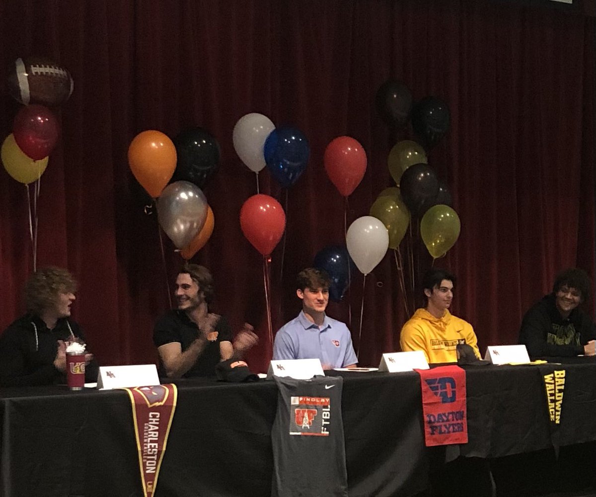 Congrats to our first round of college signings! Great group of young men. <a href="/JadynGarnes/">Jadyn Garnes</a> <a href="/jessegordon22/">Jesse Gordon</a> <a href="/KidwellBrock/">Brock Kidwell</a> <a href="/JoshMinier/">Josh Minier</a> @chrispepper52