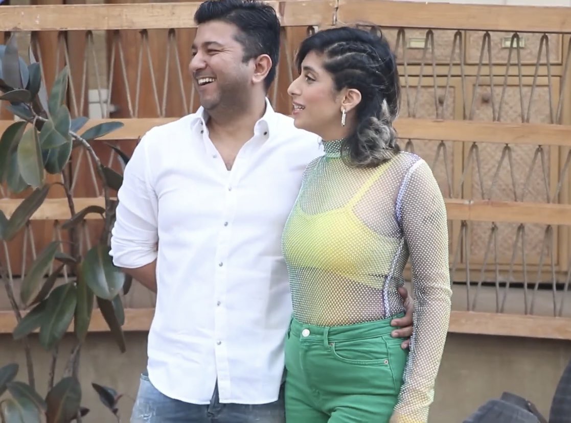 NBeeWarriors's tweet photo. #NehaBhasin and Sam ❤️
#NehSam https://t.co/U4iEhECphD