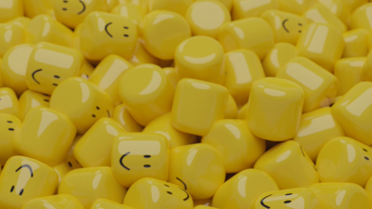 evqvis's tweet photo. ❓Guess how much noob heads are in this container.
 
Winner gets 3,000 robux.

I will give a hint in a couple hours if no ones gets it.

#Roblox #RobloxGFX #RobloxDev #RobloxArt https://t.co/FVlokXrbhF