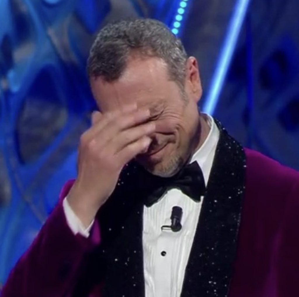 losecontr0ll's tweet photo. “ma perché dicono tutti papalina?” #festivaldisanremo2022 https://t.co/ivLf9D9fV0