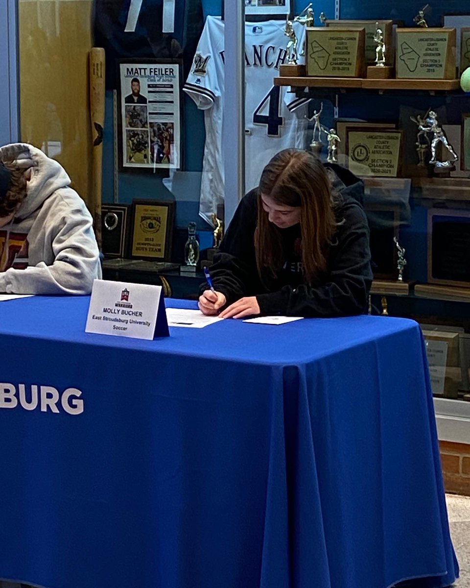 LSGirlsSoccer's tweet photo. Congrats Molly!!! ⚽️ #SigningDay https://t.co/6z5G8whw5b