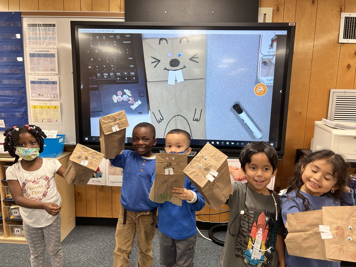 GarzaClass's tweet image. My students always make my art look bad 😆
Happy Groundhog Day! 
@MRobinsonElem