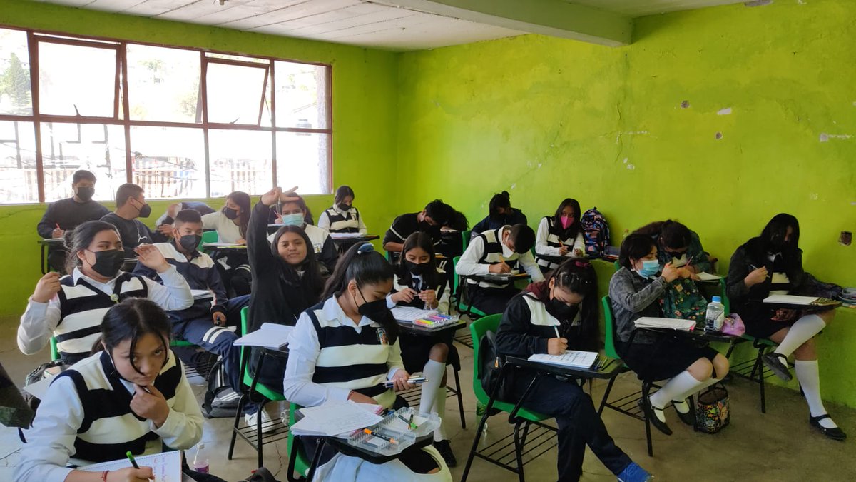 Escuela Preparatoria Oficial Núm. 371 tweet media
