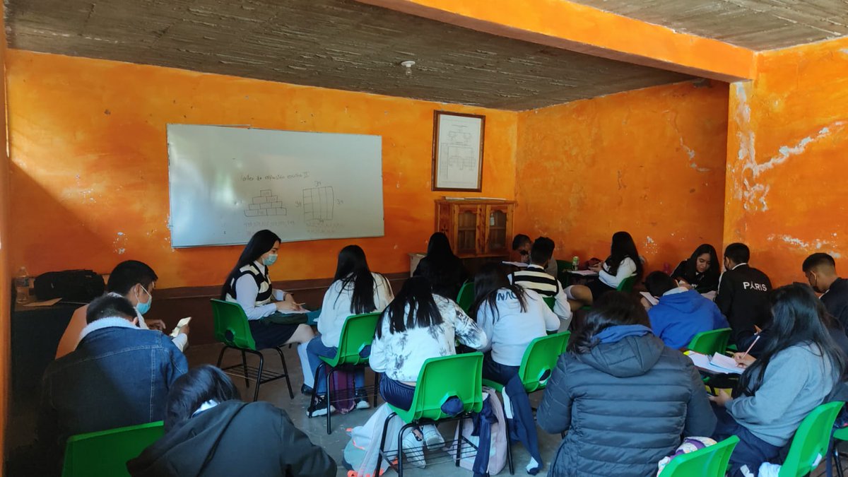 Escuela Preparatoria Oficial Núm. 371 tweet media