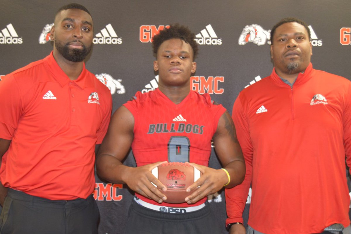 Igotgame_53's tweet photo. Committed ‼️ Let’s work 🤝 ..
#BiteDown22
@GMC_Football @sumtergamecocks https://t.co/rp4ZPg8sLc