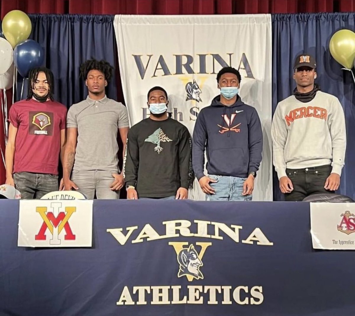 Ashley Johnson tweet media