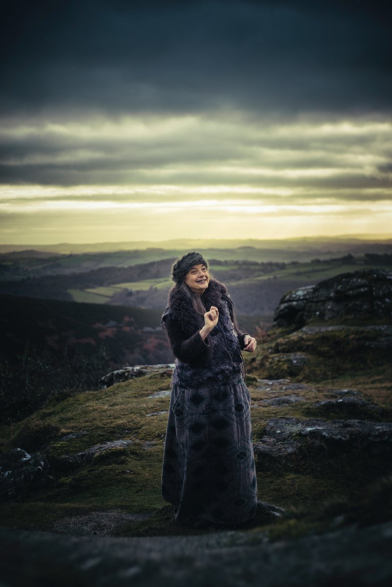 GlavindStrachan's tweet photo. This morning with the wonderful #poet Susan Taylor @SusanTa93064679 on #BenchTor on #Dartmoor https://t.co/xRkbwiUOwj