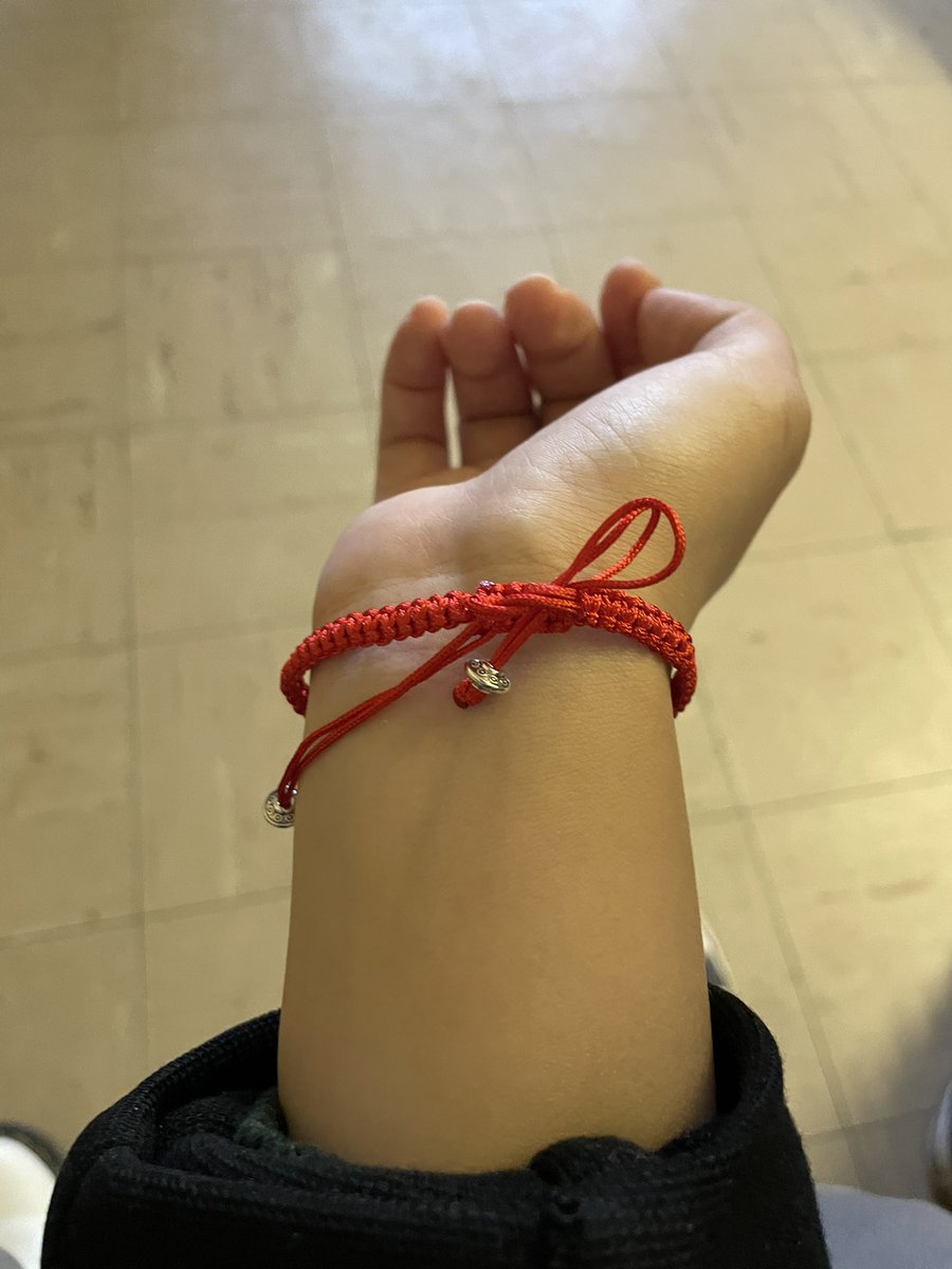 SimoneWu5's tweet photo. Red stuffs bring the luck😋🧧#HappyLunarNewYear #新年快乐 https://t.co/9RxDqGpywF