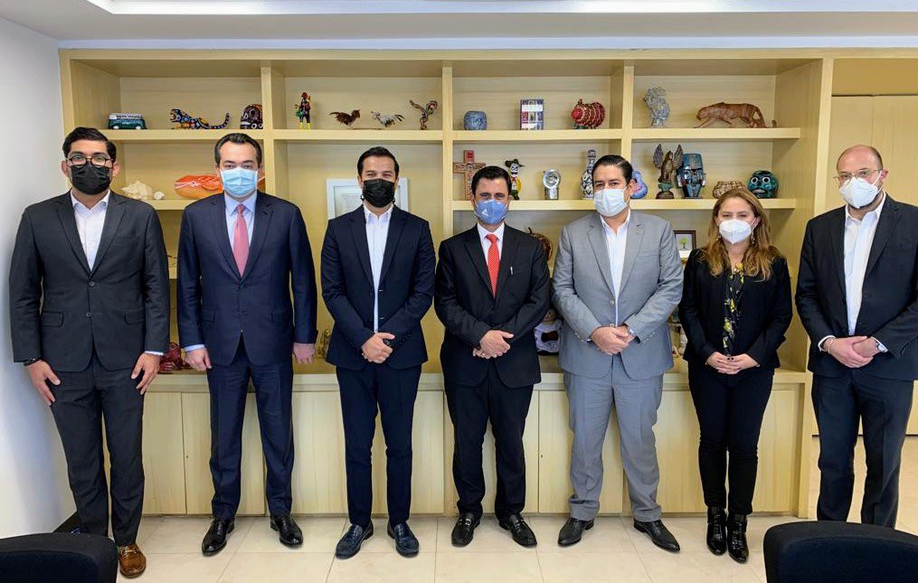 hectortejadasha's tweet photo. En reunión con @acarrizales_ Director Ejecutivo de la @agencia_asea y su equipo de trabajo, para presentar el plan de trabajo de la Comisión de Energía de la @Concanaco con el ánimo de trabajar en conjunto en pro del sector. #UnidosEnAccionesPositivas#HT#Concanaco https://t.co/XxcNaM1o4Y