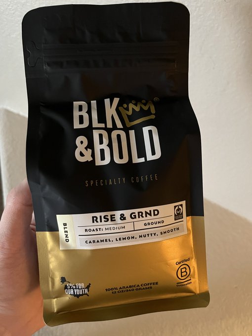 &ldquo;Rise &amp; Grnd&rdquo; pre-ground coffee&hellip; smooooooooth🙃 https://t.co/u56e6ZVgcu