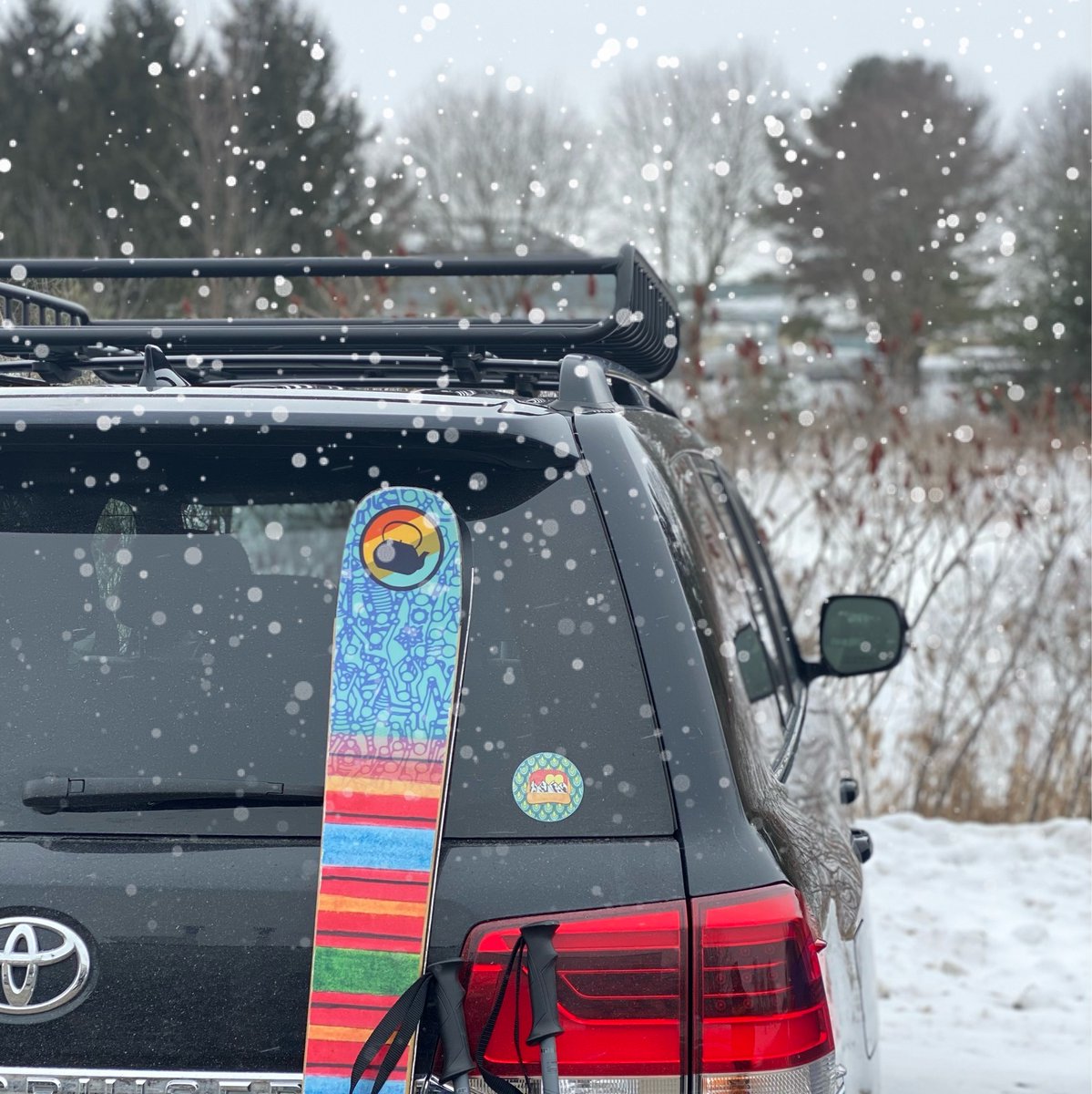 Seems like the PERFECT day to skip the regular day-to-day and enjoy it spending doing what you love 💕 🌺 🧢 ⛷