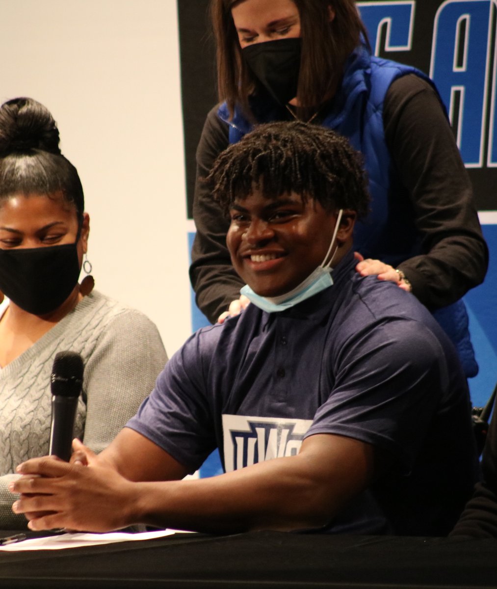 CovNewsSports's tweet photo. National Signing Day 

@AthleticsNewton (Part 2) 
@Reed2M 
@MullixTahjae 
@Tanner12W 
@dvonhubbard1 https://t.co/eayox2GQaB