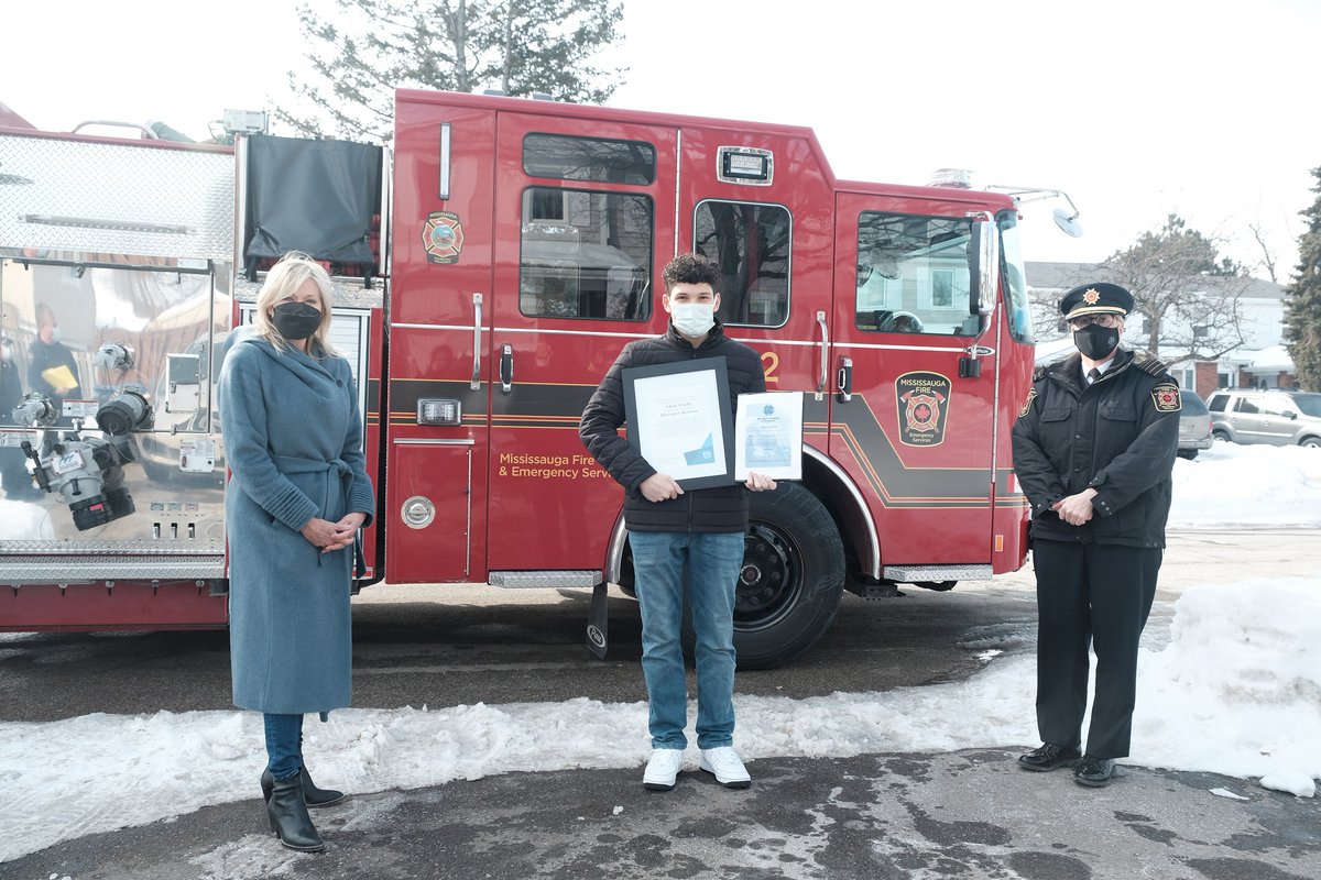 citymississauga's tweet photo. We recognize the brave, heroic &amp; quick actions of #Mississauga resident, Adam Attalla, who saved the lives of several children by helping them escape a house fire on the morning of Jan. 15. Thank you, Adam! Your City owes you a debt of gratitude. 

@MississaugaFES https://t.co/0I8W4wAOde