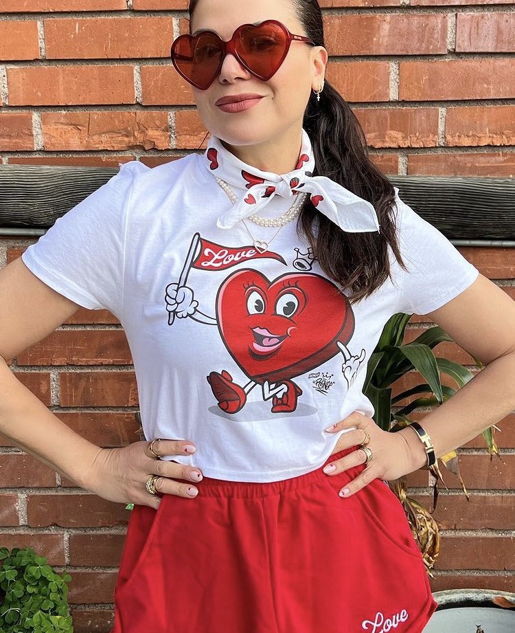 _sqfanfic's tweet photo. ℹ Após sumiço, atriz aparece apresentando o seu novo trabalho; desta vez, LP se tornou a maior acionista da marca Nestlé e aposta no produto mais amado pelas crianças.

"É um prazer estar a frente deste projeto!", Parrilla comenta. E nós, é claro, desejamos muito sucesso a Lana. https://t.co/l32wHE2PE4