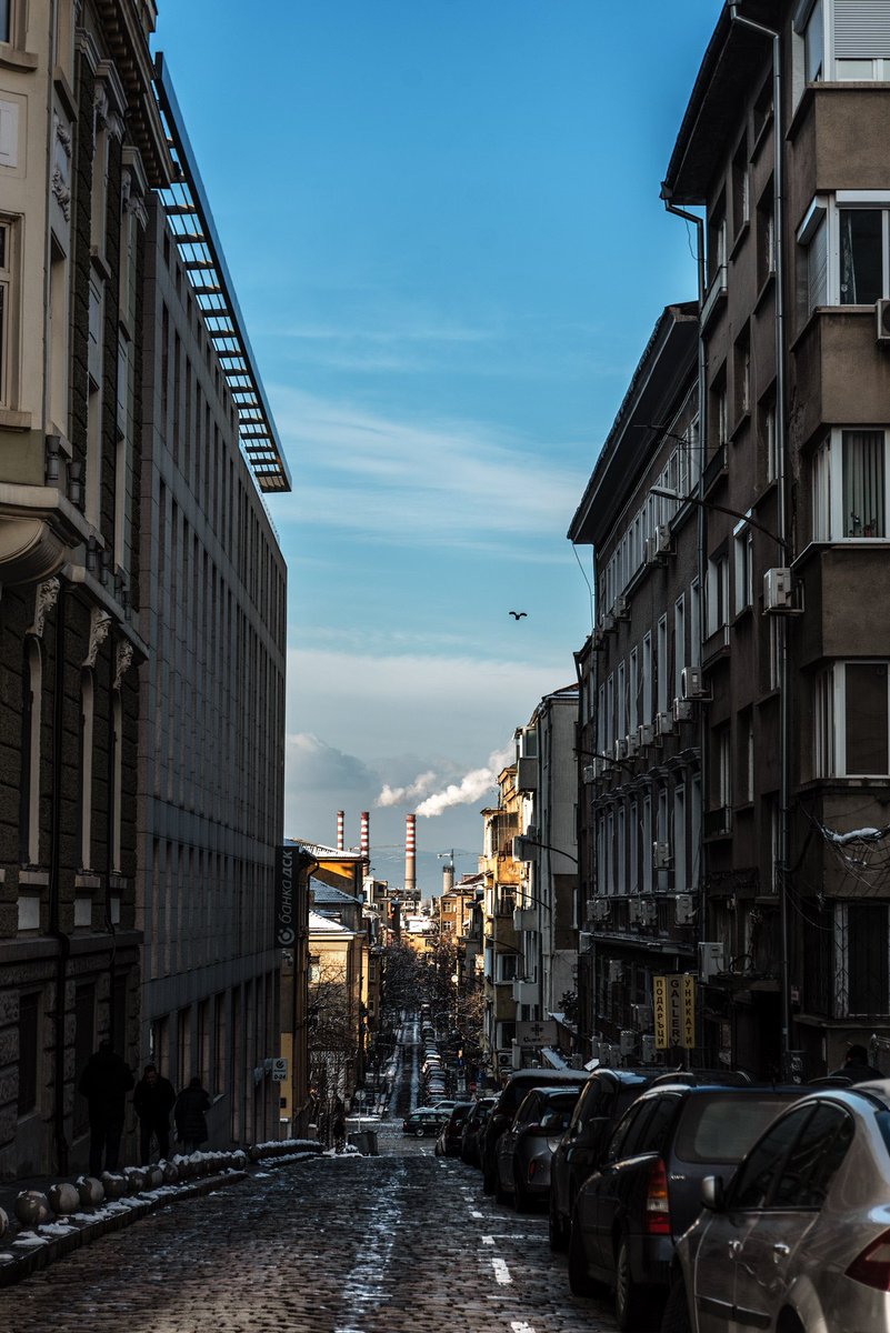 VB_Photography's tweet photo. Snowy Sofia today. I was expecting to be colder ☺️. I even didn’t have to use my gloves while I was shooting 📷 https://t.co/SaaEvwgXh3