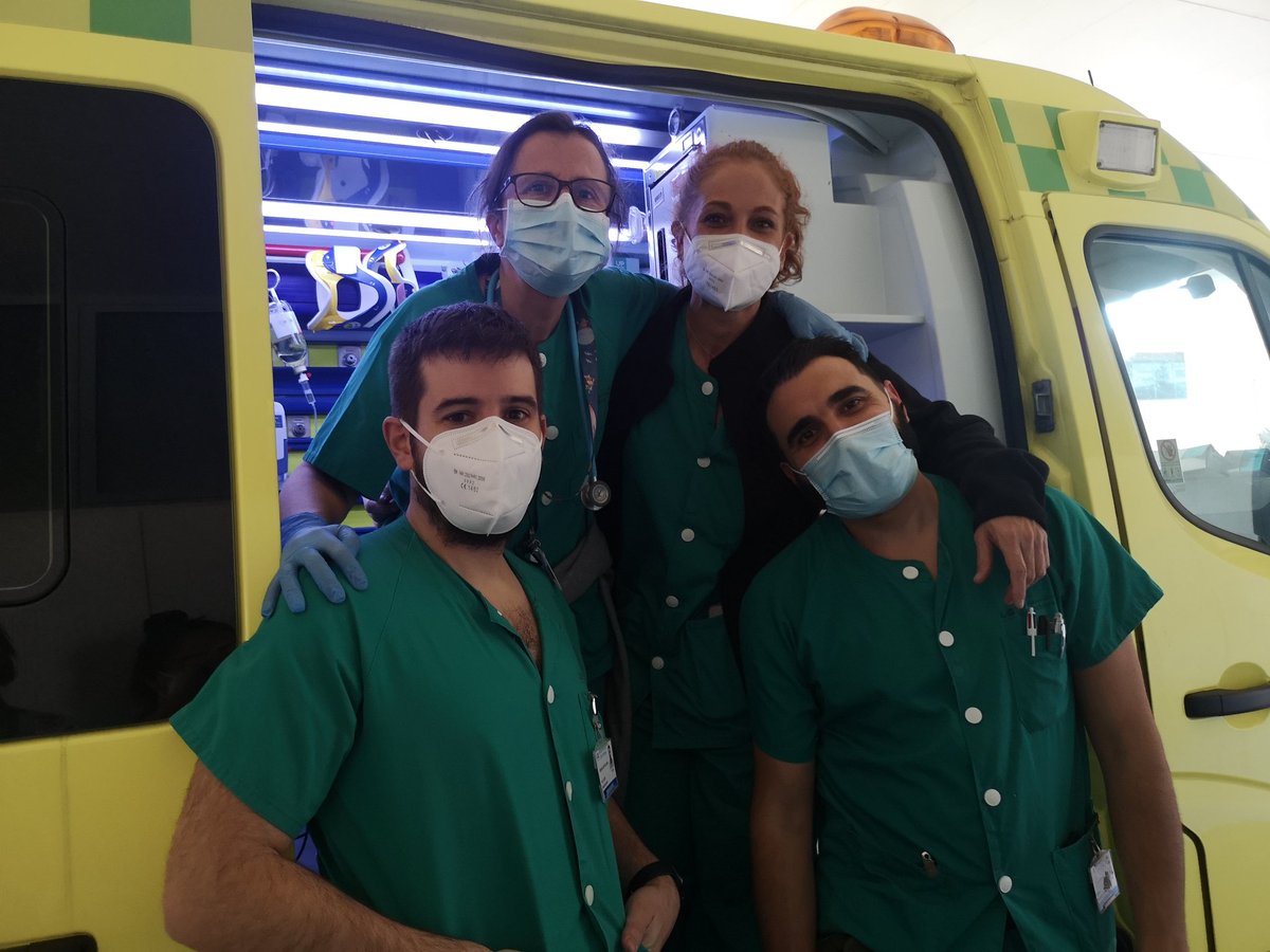 <a href="/CarolinaDarias/">Carolina Darias</a> <a href="/silvia_calzon/">Silvia Calzón</a>  <a href="/sanidadgob/">Ministerio de Sanidad</a>
#transporteECMOped
Nuevo transporte en Ecmo del equipo de <a href="/pediatria12/">Pediatria12deoctubre</a>, esta vez a León. Urge conseguir una organización institucional adecuada, tras 10 años de programa que sobrevive por nuestro entusiasmo.