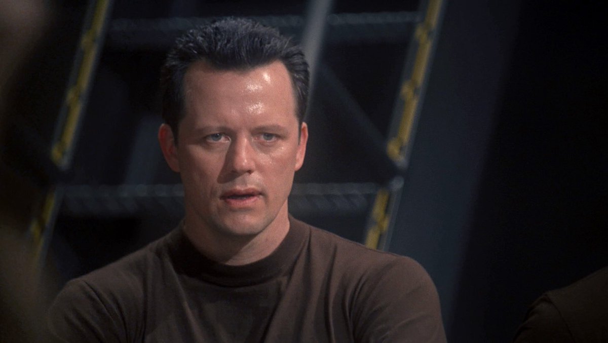 ENTSubplots's tweet image. Maj. Hayes finally takes a day off, and calls in all the favors he can to have the ultimate spa day. Meanwhile, Lt. Reed is stuck with twice the workload. Phlox obtains a crate of Linaerian greecrabs and bonds with Shran over this delicacy distasteful to human palettes.