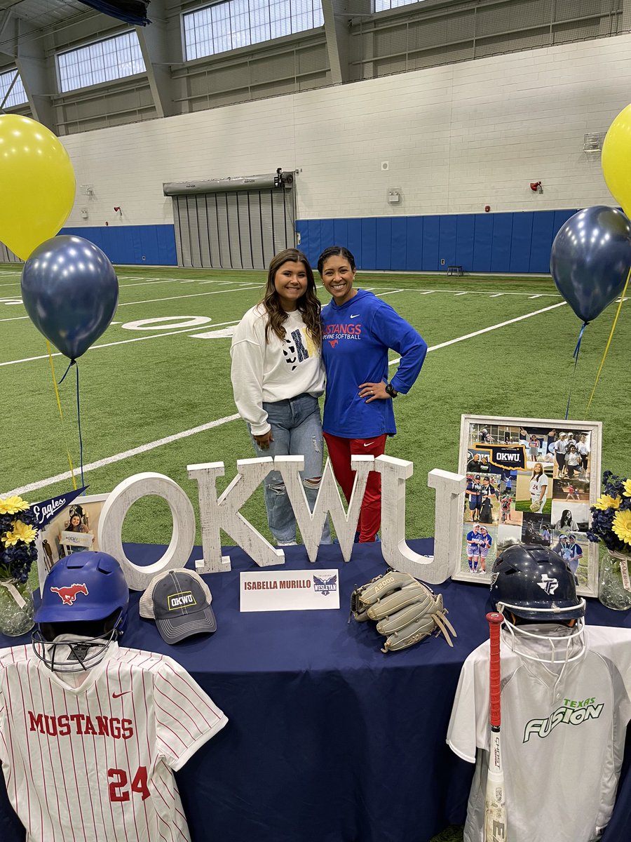 GHSMustangSB's tweet photo. Super proud of senior, Bella Murillo and look forward to keeping up with her in the next 4 years! Congrats Bella!!!! @bellarmurillo @AlexFingers7 @GCISD https://t.co/Go0AmlO9Zn