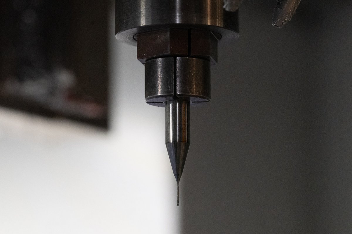 Tiny cutters doing great things. One is not to mess with this 0.3mm 😂