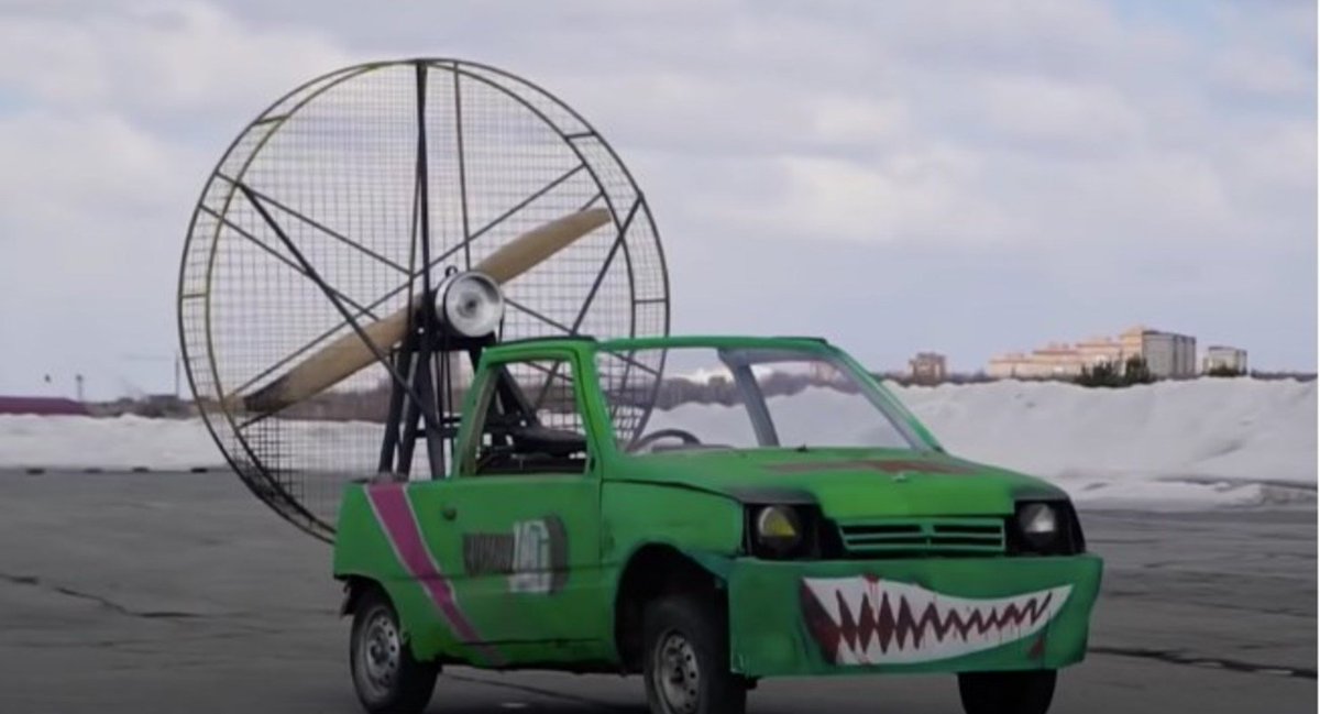 автомобиль карлсон. машинка для карлсона. реклама сервиса карлсон. Mercedes w221 carlsson. карлссон авто.