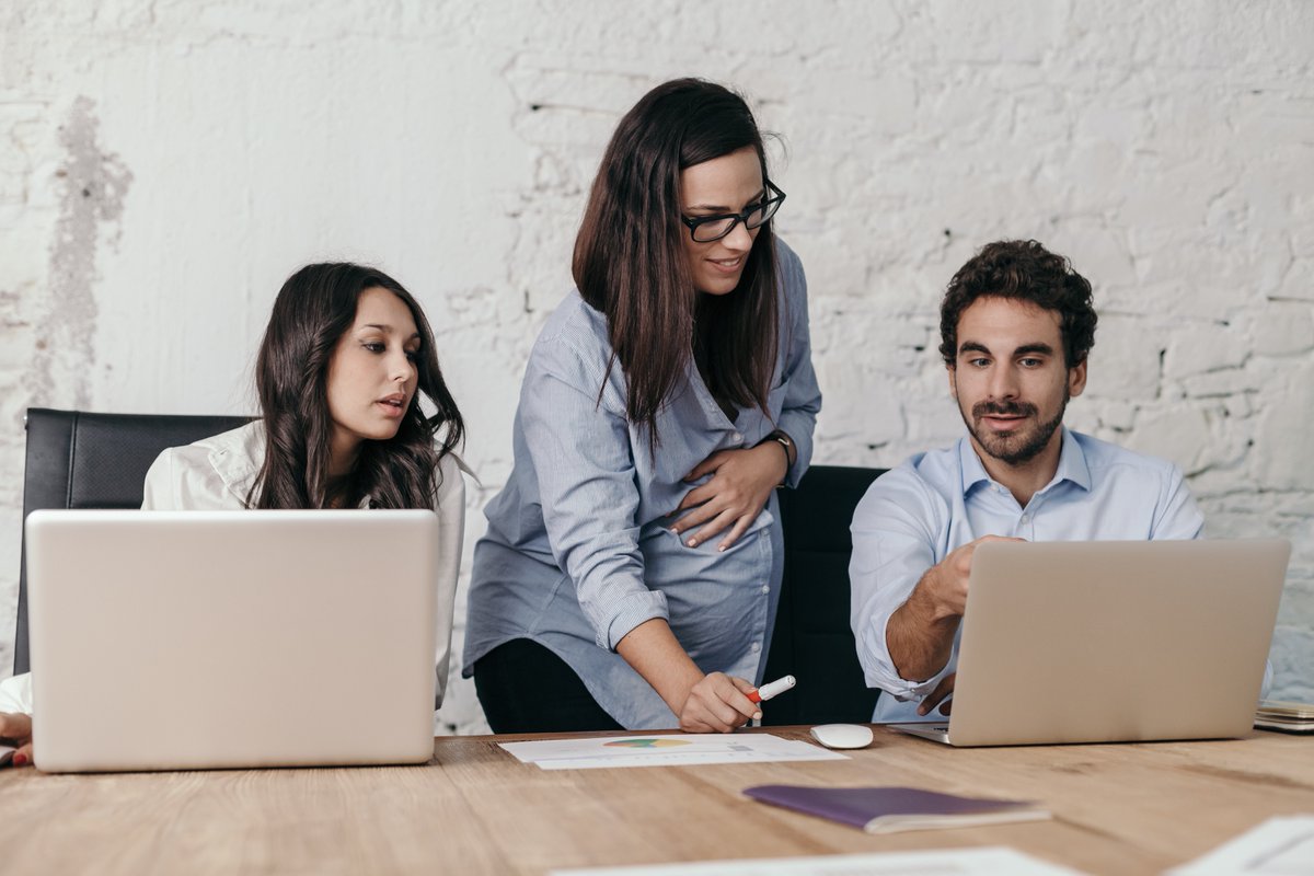 JadaSystem's tweet image. During today’s Learning Lunch at #SMFM22, Dr. Dena Goffman led a discussion with Dr. Michelle Birkenholz, Dr. Hyagriv Simhan, and Dr. Courtney Martin about advancements in the treatment of #postpartum hemorrhage. Learn more about Jada at TheJadaSystem.com.