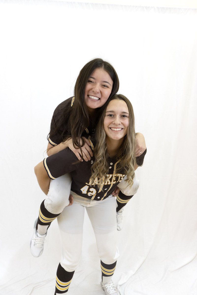BW Softball tweet media