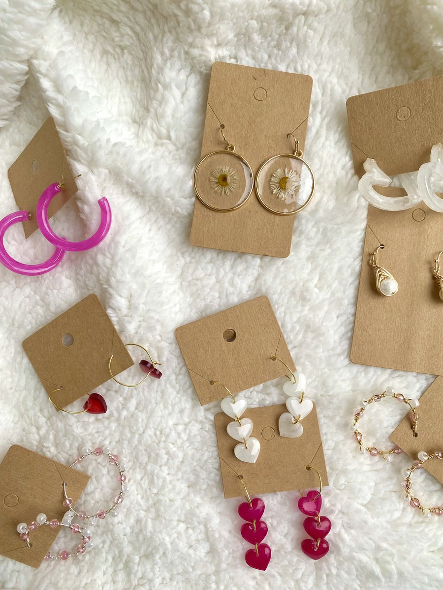 tryingouthappy's tweet photo. 15% off everything!🤍♥️ #SmallBusiness https://t.co/8zHNtucteW