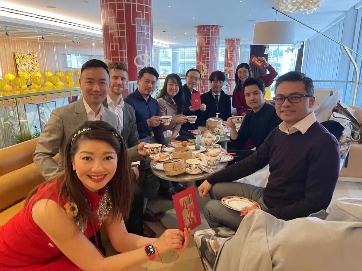 LaylaYangRealty's tweet photo. 🧧Happy Chinese New Year！🧧From our stunning Dracco agents! #chinesenewyear#draccopacificrealty https://t.co/IaeqjYO4K7