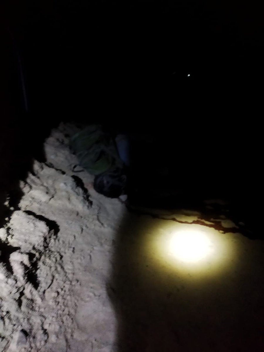 YusraSAskari's tweet photo. 'Terrorists attempted to attack security forces camps at two locations, #Panjgur and #Naushki, in Balochistan late evening today.  Both attacks have been successfully repulsed while inflicting heavy casualties to terrorists.' - ISPR

1/3 

#Balochistan 
#Pakistan https://t.co/A8RJH2YB67
