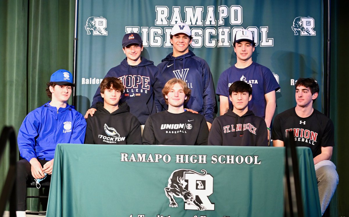 BaseballRamapo's tweet photo. Class of 2022 Signing Day https://t.co/VaUenupiKV