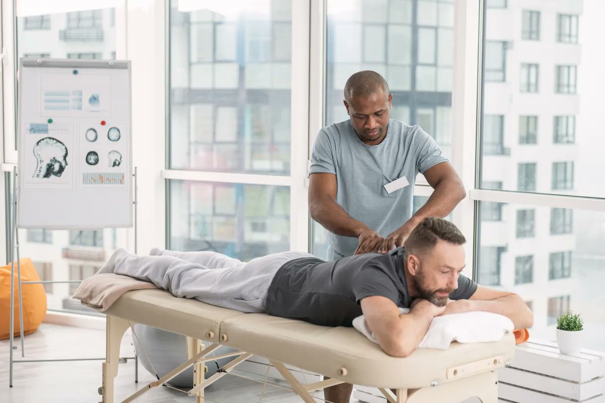 It takes more than a magic touch to become a licensed massage therapist. buff.ly/3FXt8R9