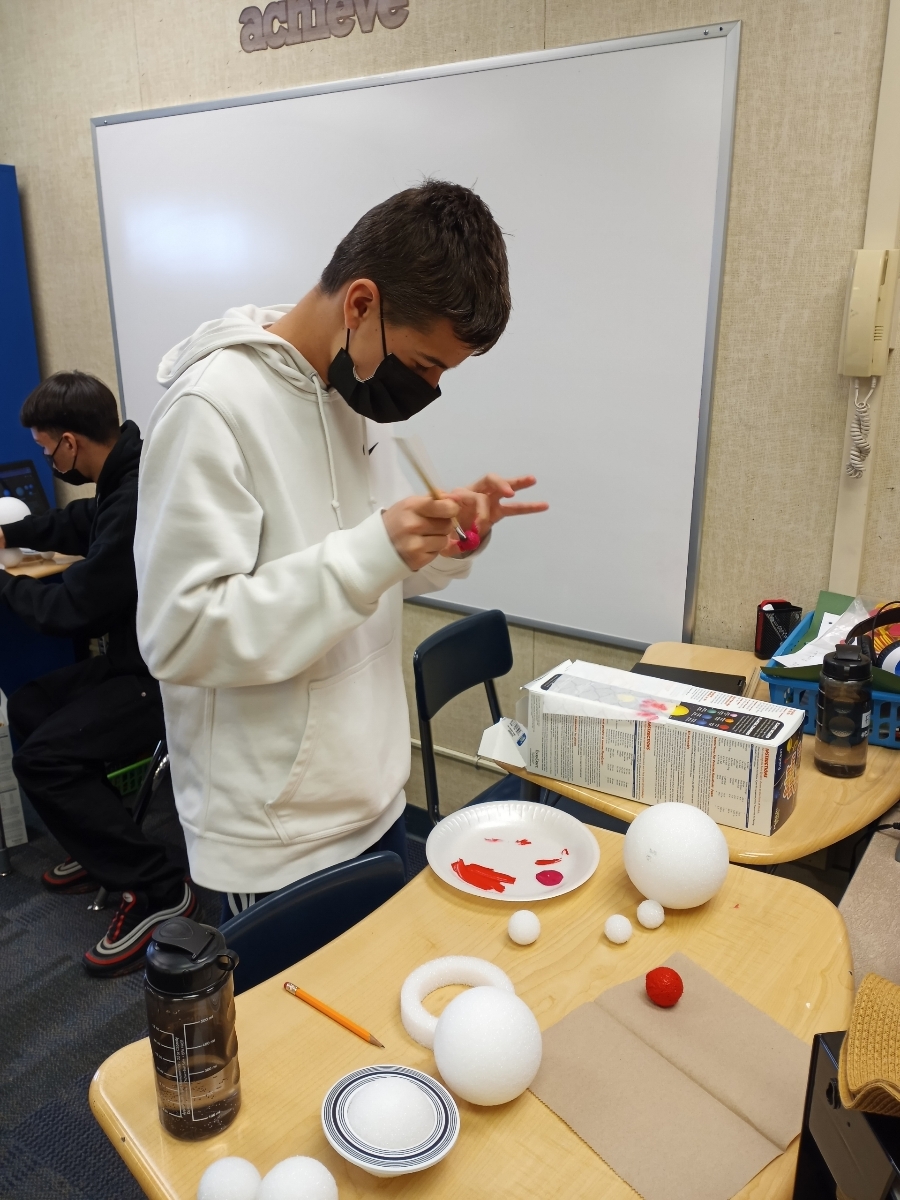 HawksWashington's tweet photo. What a better way to learn about the "Solar System"! Our middle school class enjoying a hands on project in science! @HawksWashington https://t.co/3WyevmrQWF