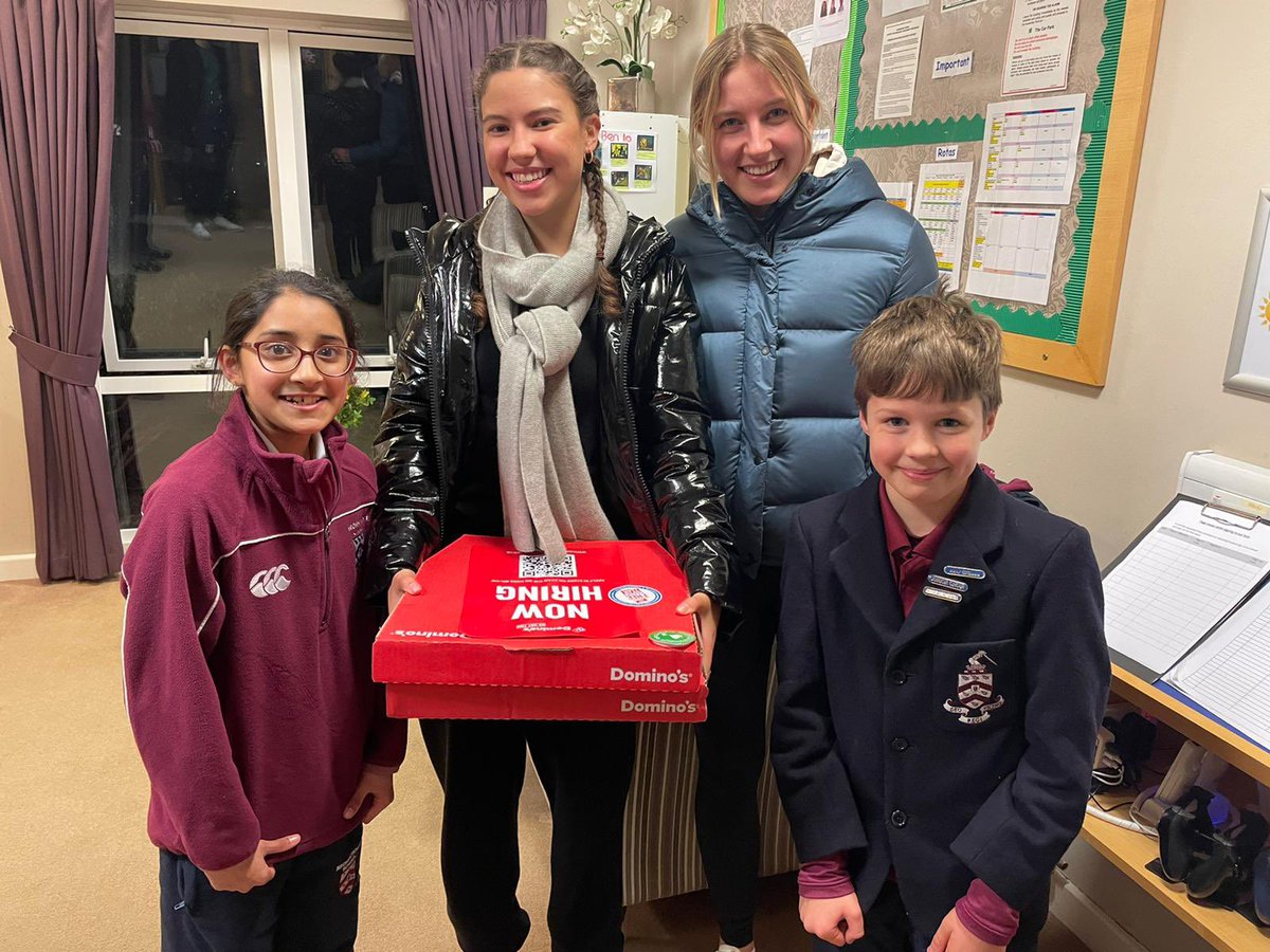 BromsPage's tweet photo. The girls from @BromsMaryW treated Edward and Nandi to pizza for completing a challenge in Page House. #BromsBoarding #BromsPage #BromsMW #ILoveBoarding #Kindness https://t.co/2RDpIJoDHl