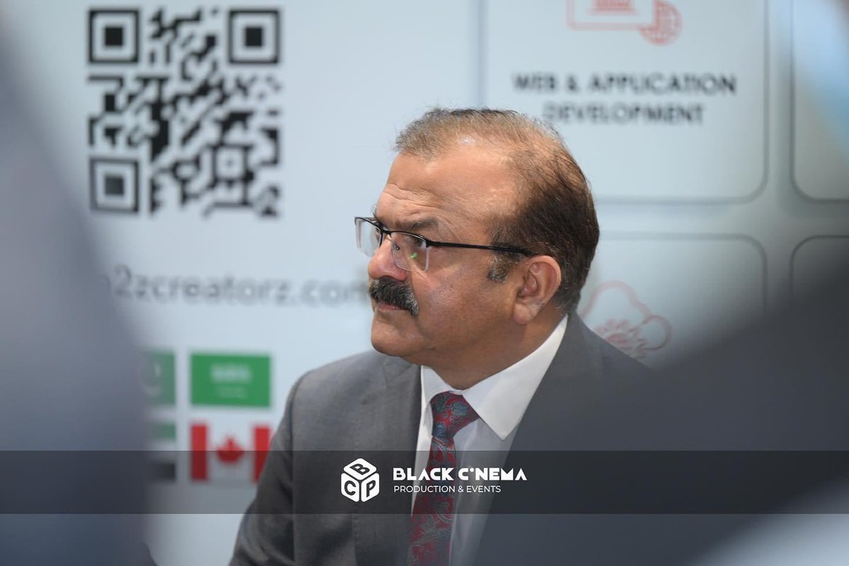 Adnan_Zaheer's tweet image. Finally our Pakistan 🇵🇰 is here!
Pakistani companies/startups are exhibiting at Leap happening in Riyadh #SaudiArabia 
This is so far the biggest delegation of IT/ITES companies. 
Thank you Ambassador @bilalakbar73 sb for your efforts.  
#Leap2022 #PakistanZindabad