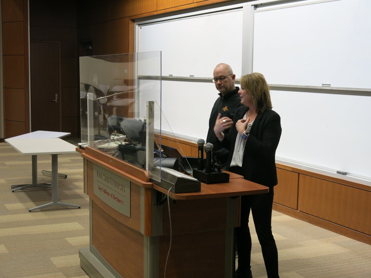 ISU_TES's tweet image. Today our Fall 2022 Student Teachers are going though Decision Point 2 (DP2). DP2 is where Student start to plan out where they will be doing their Student Teaching come Fall semester.