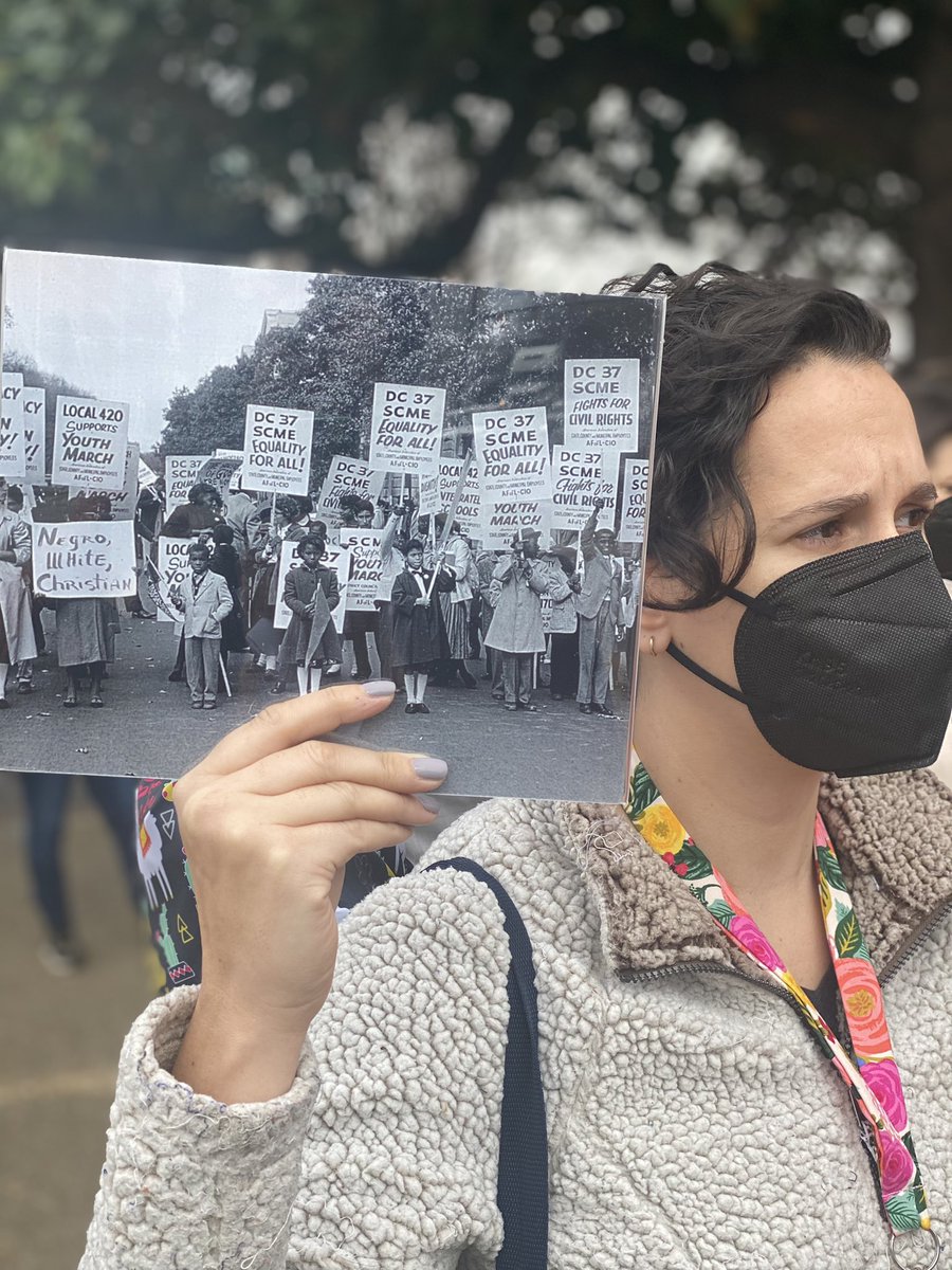Dylawn4's tweet photo. Organizers with @AlabamaMoves are leading a rally in front of the Alabama State House today in protest of HB2, a bill that will creates new penalties criminalizing the right to protest. The bill will be heard in House Judiciary at 1:30 and there is a public hearing. #alpolitics https://t.co/HEyE0j1okA