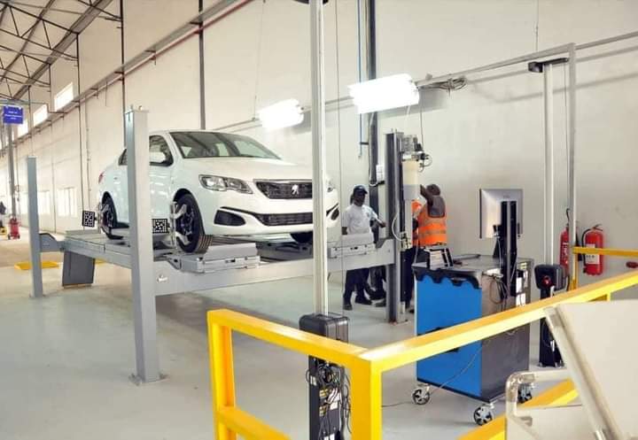 OvieNews's tweet photo. Dangote begins the production of cars in the newly built Dangote Peugeot Automobiles Nigeria Limited (DPAN) factory in Kaduna. They began with the roll out of Peugeot 301, with Peugeot 5008, 3008, 508 and Land Trek to follow in its tow. https://t.co/zs7LJDps85