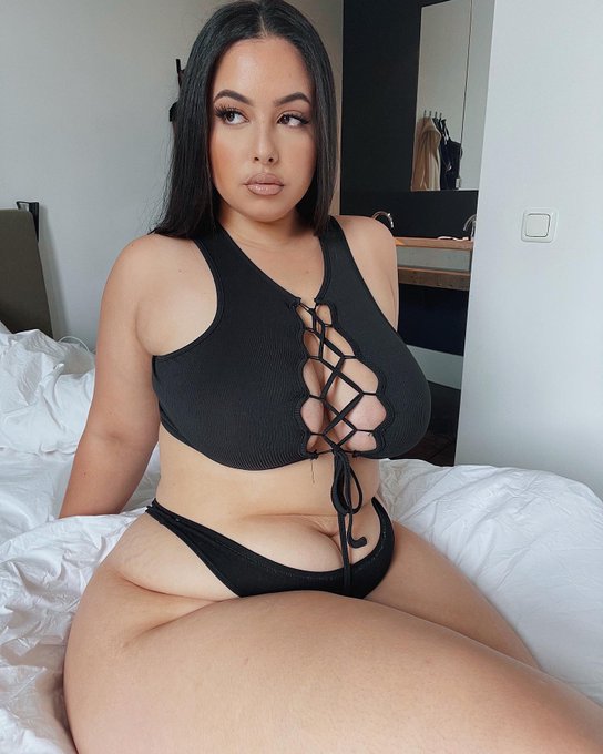 abowww https://t.co/RaCgj7k9Es