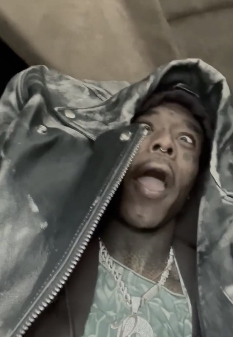 througitall's tweet photo. lil uzi is in his late 20s acting like this btw https://t.co/4aw9k448pq