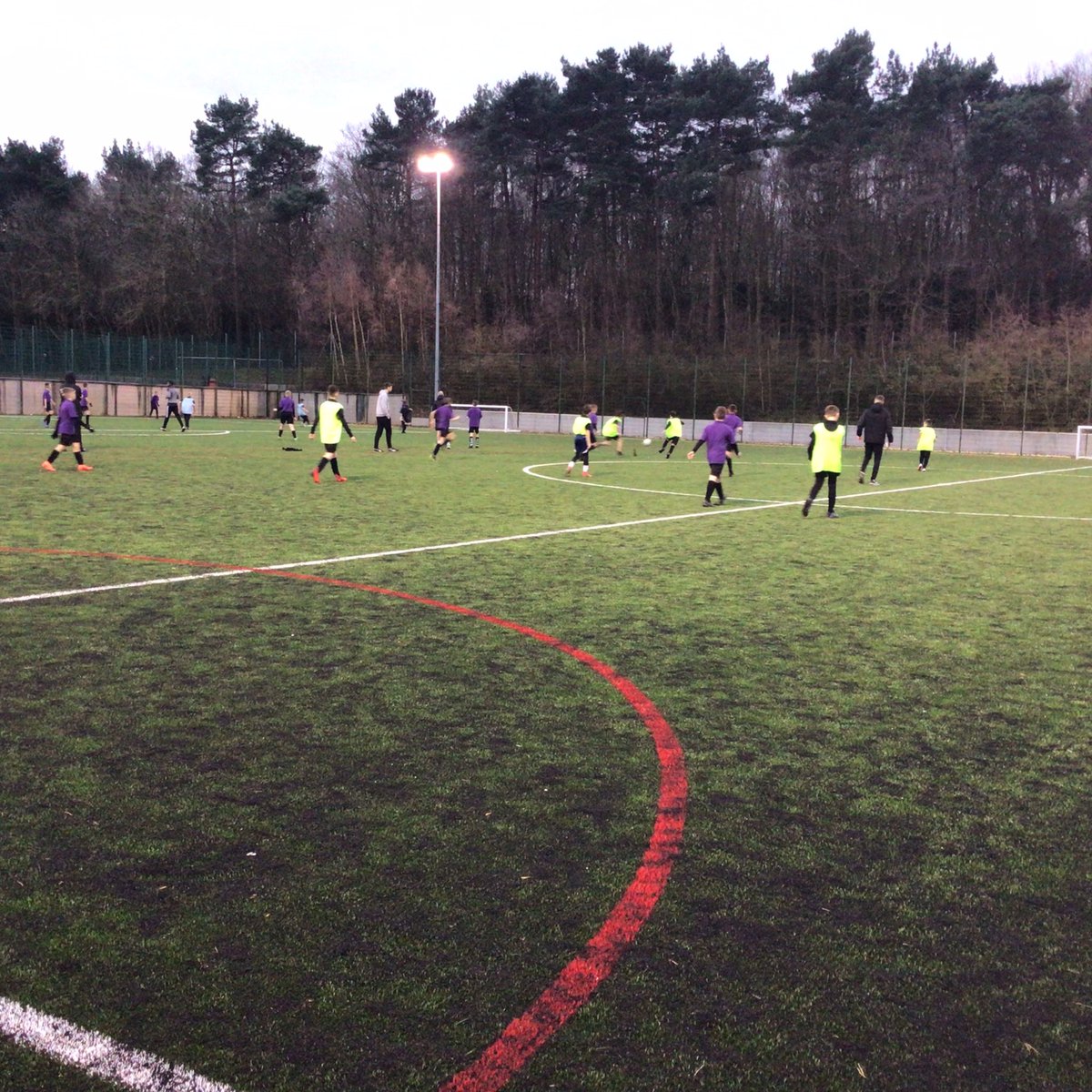OaksPe's tweet photo. Tonight we hosted a Y7 sports festival. Football and netball were this evenings activities. Thanks to all those who attended @Outwood_Valley @OutwoodPortland @elizabethanac Here are some photos from the football ⚽️ #BassetlawSGO @YourSchoolGames https://t.co/A5rSTVJC0D