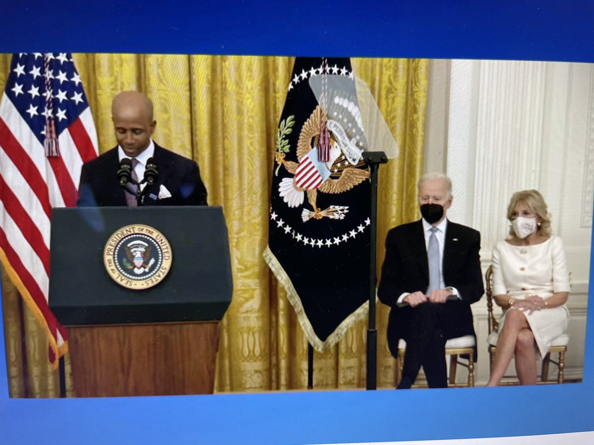 @EKNduom from @WinshipAtEmory introducing @POTUS at the White House as he makes a major announcement to accelerate progress in the fight against cancer and end cancer as we know it. @theNCI