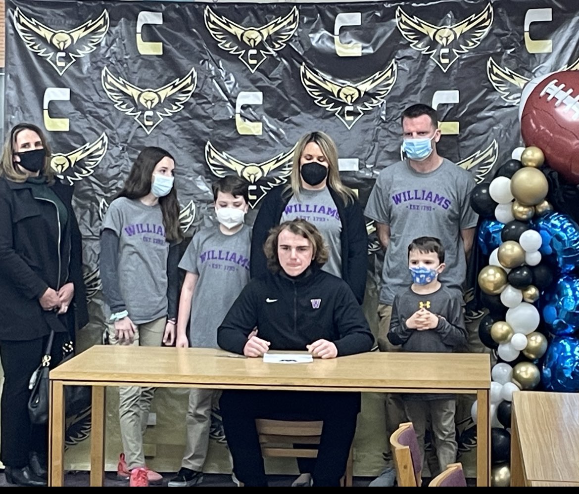 It’s Official 📝

<a href="/BrendanGuy87/">Brendan Guy</a> ➡️ @EphsFB 

#GoEphs x #CentralFootball