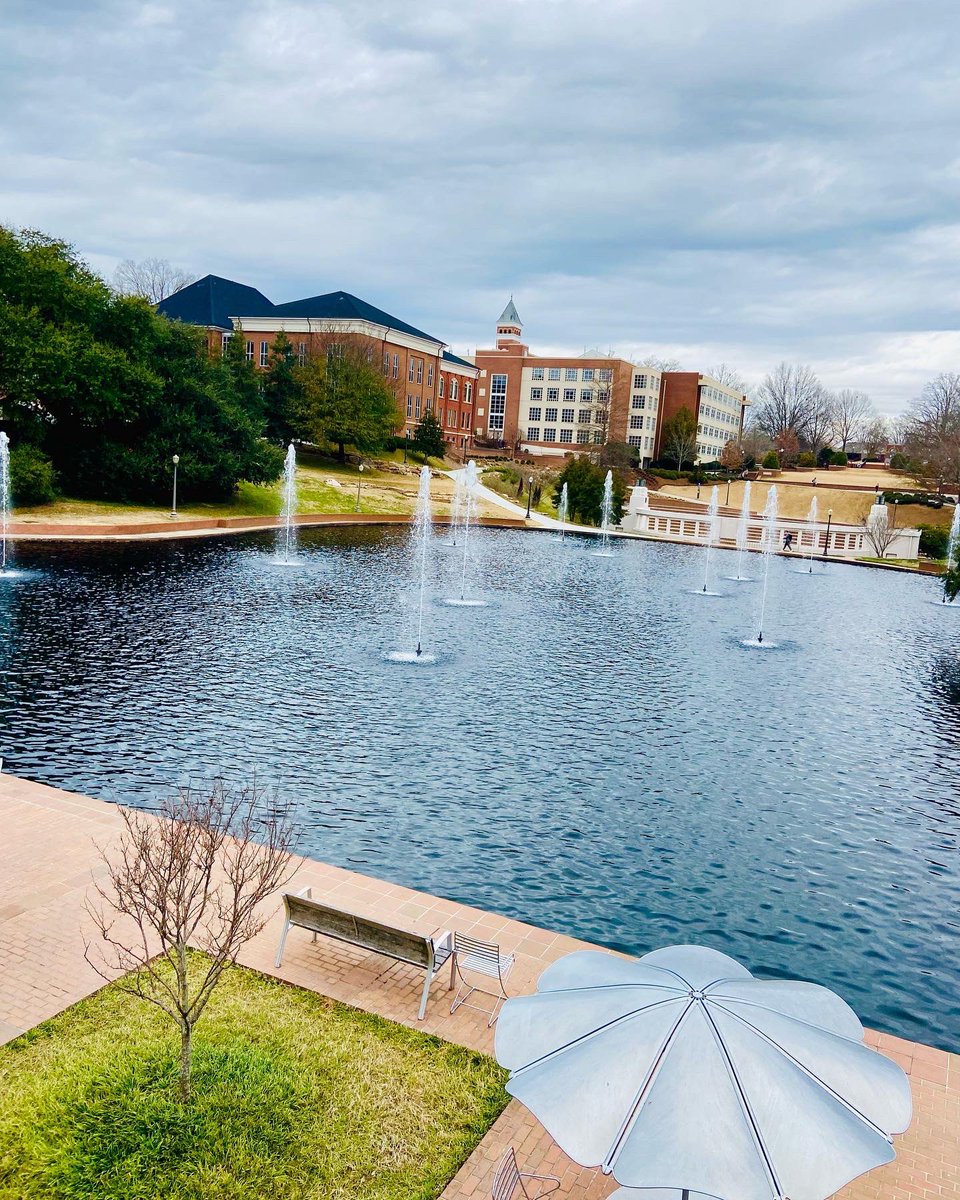MBAClemson's tweet photo. Current #Clemson students: If you didn’t make it to our first information session, come to Cooper Library room 309 at 5pm for the next one!#clemsonmba #infosession #currentstudents https://t.co/KNoQqKcFny
